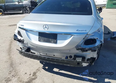 2015 Mercedes-Benz C 300 4Matic from USA, damaged, VIN 55SWF4KB4FU094763